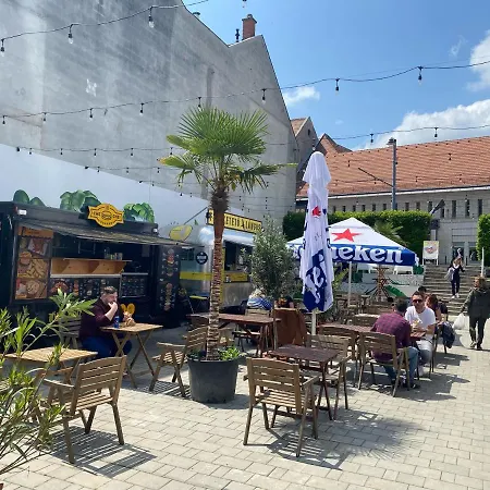 B20 Sun 100 M2 شقة بودابست